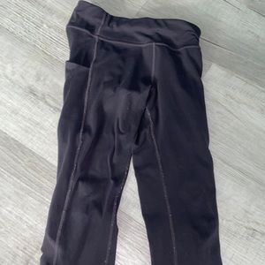 athleta girl capri leggings! really cute, just dont fit me anymore.